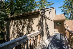 409 Stonewood Dr, Eugene, OR 97405 - Photo 1