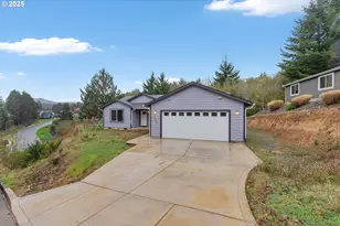 320 Providence Dr, Reedsport, OR 97467 - Photo 1