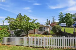 1604 E Taylor Ave, Cottage Grove, OR 97424 - Photo 1