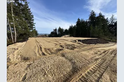 2588 Montana St, North Bend, OR 97459 - Photo 1