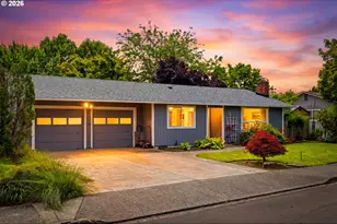 528 NW 22nd St, McMinnville, OR 97128 - Photo 1