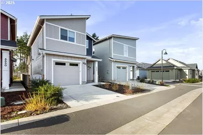 4520 SE Fleming St, Newport, OR 97366 - Photo 1