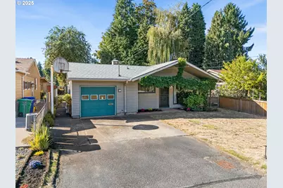 10125 N Mohawk Ave, Portland, OR 97203 - Photo 1