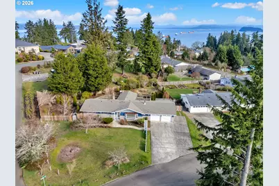 30 W Kensington Ave, Astoria, OR 97103 - Photo 1