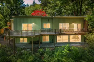 10332 SW Lancaster Rd, Portland, OR 97219 - Photo 1