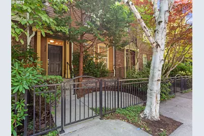 858 NE Caden Ave, Hillsboro, OR 97124 - Photo 1