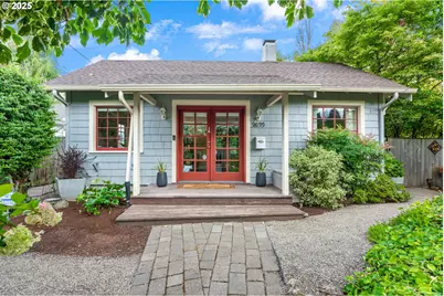 3835 SE Crystal Springs Blvd, Portland, OR 97202 - Photo 1