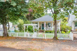 601 Calapooia Ave, Brownsville, OR 97327 - Photo 1