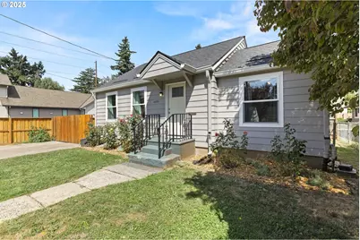 4025 SE Llewellyn St, Milwaukie, OR 97222 - Photo 1