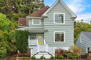 41 W Bond St, Astoria, OR 97103 - Photo 1