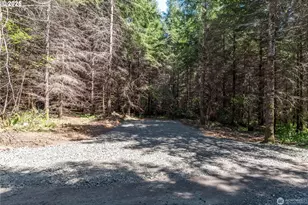 Orion, Longview, WA 98632 - Photo 1