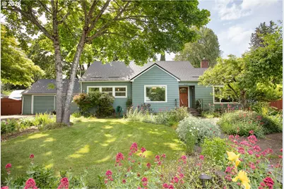 942 Fairway Dr, Eugene, OR 97404 - Photo 1