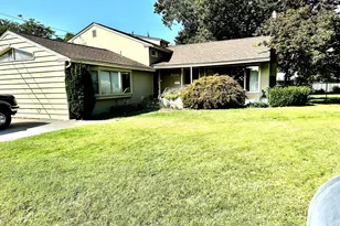 624 Pierce St, Milton-Freewater, OR 97862 - Photo 1