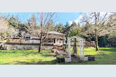 751 SW Tillicum Dr, Waldport, OR 97394 - Photo 1