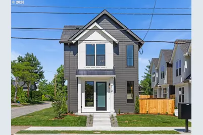 7131 N Fiske Ave, Portland, OR 97203 - Photo 1