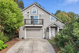 7410 SW 54th Ave, Portland, OR 97219 - Photo 1