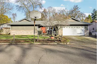 16365 SE Sterling Cir, Milwaukie, OR 97267 - Photo 1