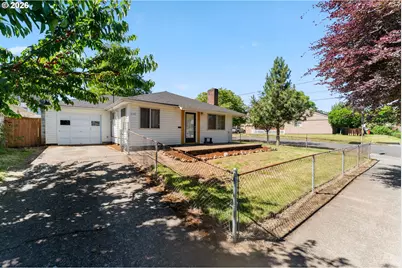 5136 N Fessenden St, Portland, OR 97203 - Photo 1