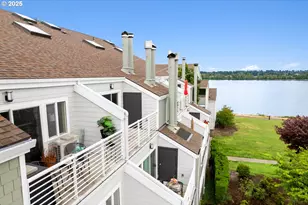 275 N Hayden Bay Dr, Portland, OR 97217 - Photo 1