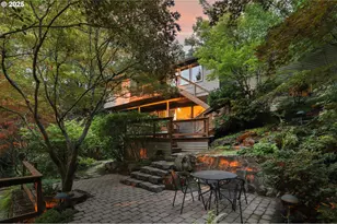 9033 SW 55th Ave, Portland, OR 97219 - Photo 1