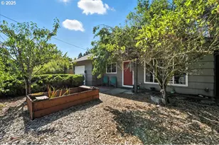 8618 NE Broadway, Portland, OR 97220 - Photo 1