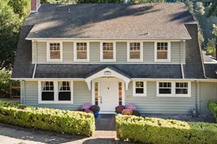 2917 SW Fairview Blvd, Portland, OR 97205 - Photo 1