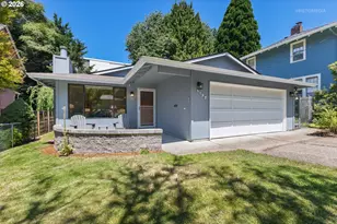 4137 SE Ivon St, Portland, OR 97202 - Photo 1