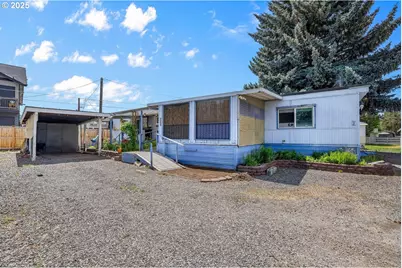 1833 SW Canal Blvd #7, Redmond, OR 97756 - Photo 1