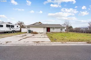 110 Esther Ct, Irrigon, OR 97844 - Photo 1