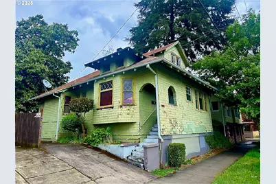 3419 NE Broadway St, Portland, OR 97232 - Photo 1