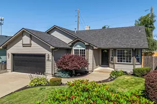 1860 Ridgley Blvd, Eugene, OR 97401 - Photo 1