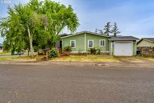 310 E 10th Pl, Junction City, OR 97448 - Photo 1