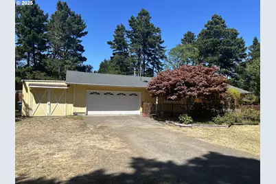 2061 45th St, Florence, OR 97439 - Photo 1