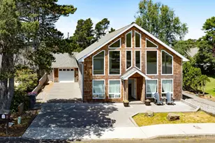 1560 S Edgewood St, Seaside, OR 97138 - Photo 1