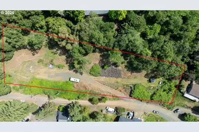 679 SE Fisher Dr, Roseburg, OR 97470 - Photo 1