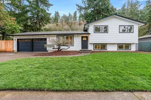 15136 SE Gladstone Dr, Portland, OR 97236 - Photo 1