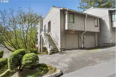 209 Cervantes Cir, Lake Oswego, OR 97035 - Photo 1