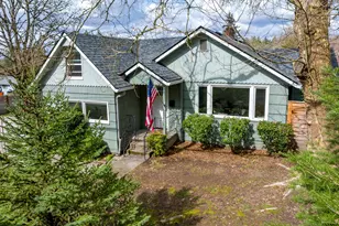 11054 SW 61st Ave, Portland, OR 97219 - Photo 1