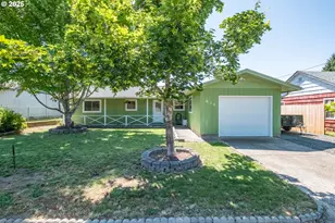 610 8th Ave, Sweet Home, OR 97386 - Photo 1