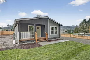 707 10th St, Vader, WA 98593 - Photo 1