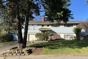 4115 SW Iowa St, Portland, OR 97221 - Photo 1