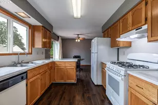 275 West St, Saint Helens, OR 97051 - Photo 7