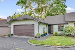4244 NE 125th Pl, Portland, OR 97230 - Photo 1