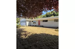 891 Rowe St, Reedsport, OR 97467 - Photo 1