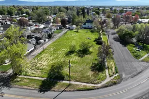 1303 T Ave, La Grande, OR 97850 - Photo 1
