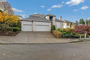 14341 SE Terrace Dr, Clackamas, OR 97015 - Photo 1