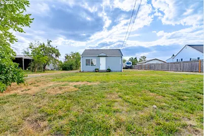 630 Central Ave, Lebanon, OR 97355 - Photo 1