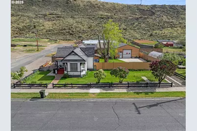 1201 Place St, Baker City, OR 97814 - Photo 1