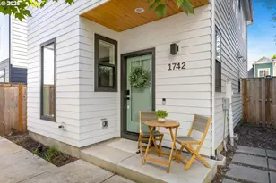 1742 SE Umatilla St, Portland, OR 97202 - Photo 1
