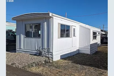 2071 NE Stephens St #D5, Roseburg, OR 97470 - Photo 1